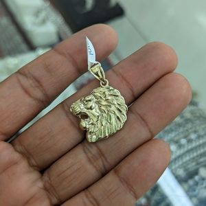 10kt Real Gold Lion Face Pendant